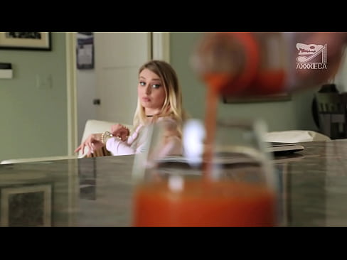 ❤️ Vajza e nxehtë me cica të mëdha dhe pidhi të shtrënguar merr karin nga humbësi, por shumë e vështirë ❤️❌ Porno në sq.pornmega-com.ru ️❤