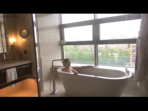 ❤️ Foshnjë e jashtëzakonshme që tund me pasion pidhin e saj në banjë ❤️❌ Porno në sq.pornmega-com.ru ️❤